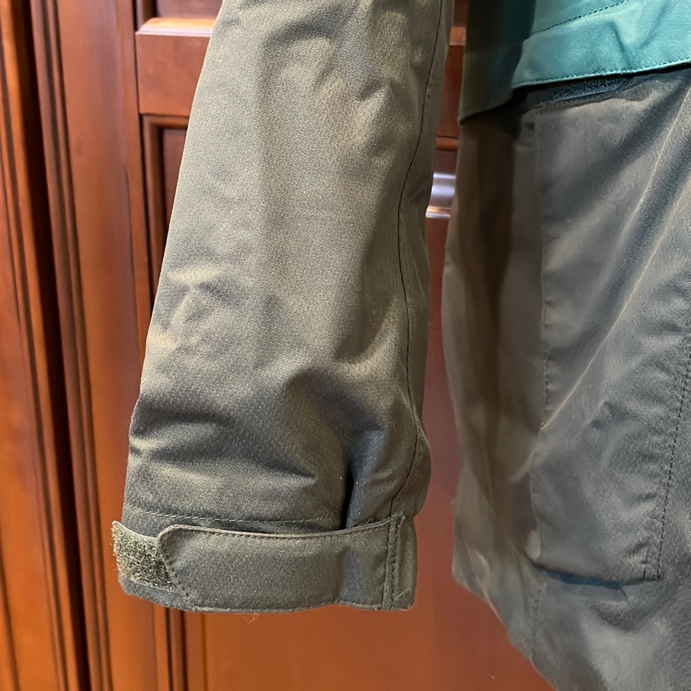 SOLD: REI Boy’s Winter/Snow Coat - Picture 3 of 8